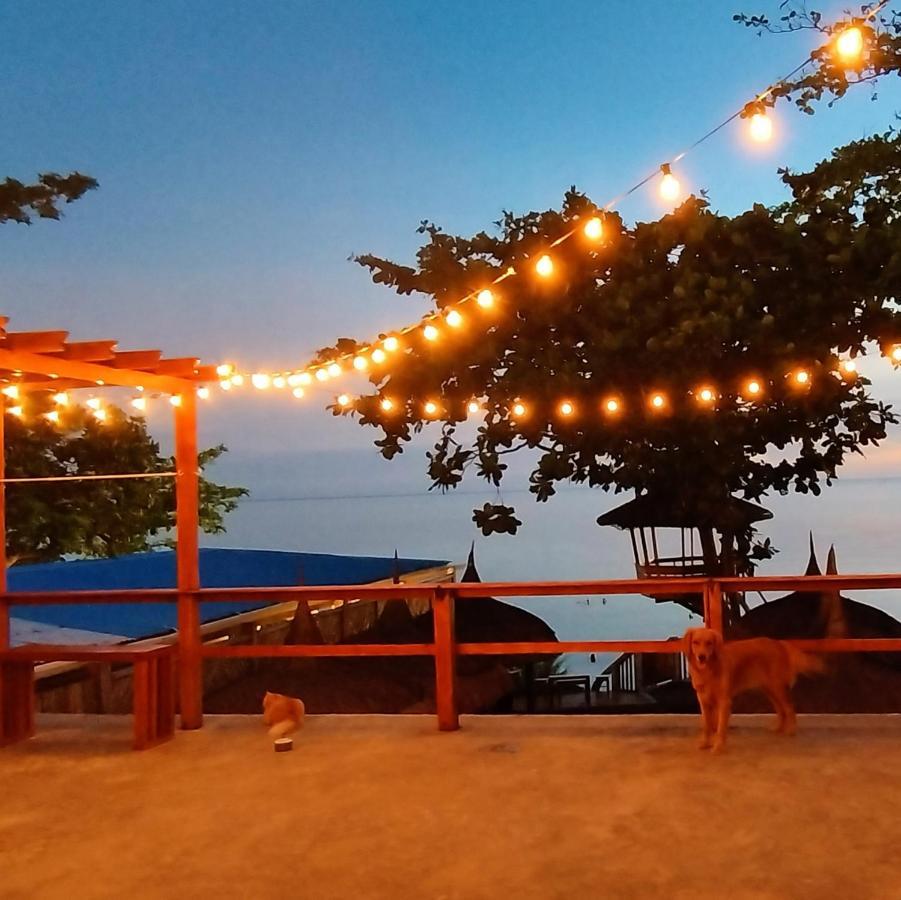 White Bada Guesthouse Siquijor Εξωτερικό φωτογραφία