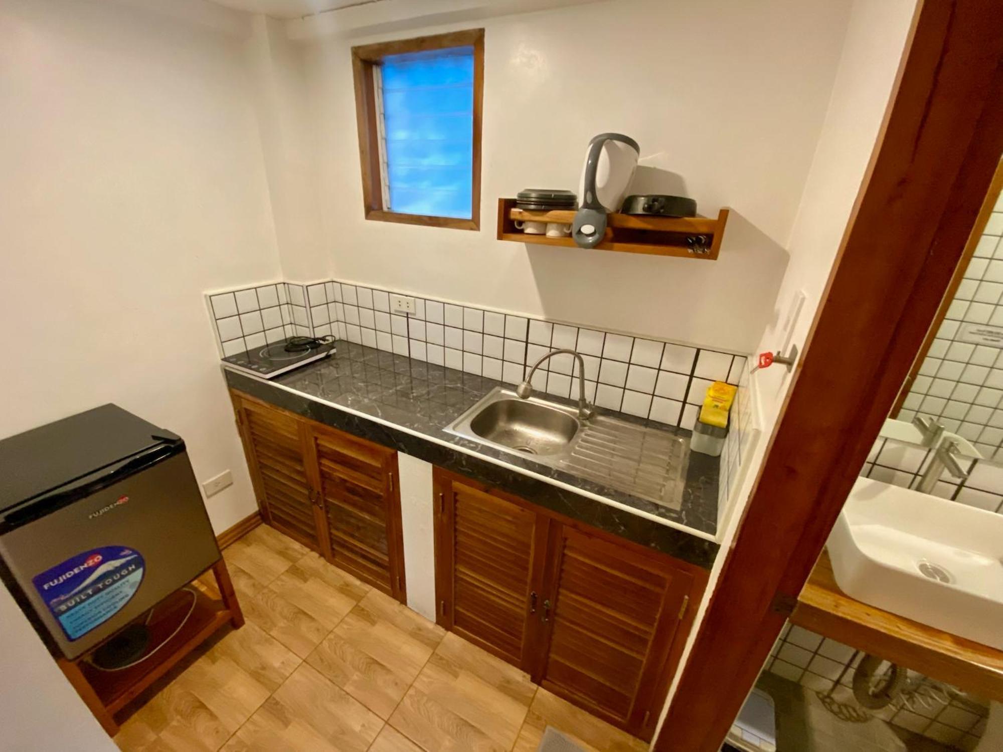 White Bada Guesthouse Siquijor Εξωτερικό φωτογραφία